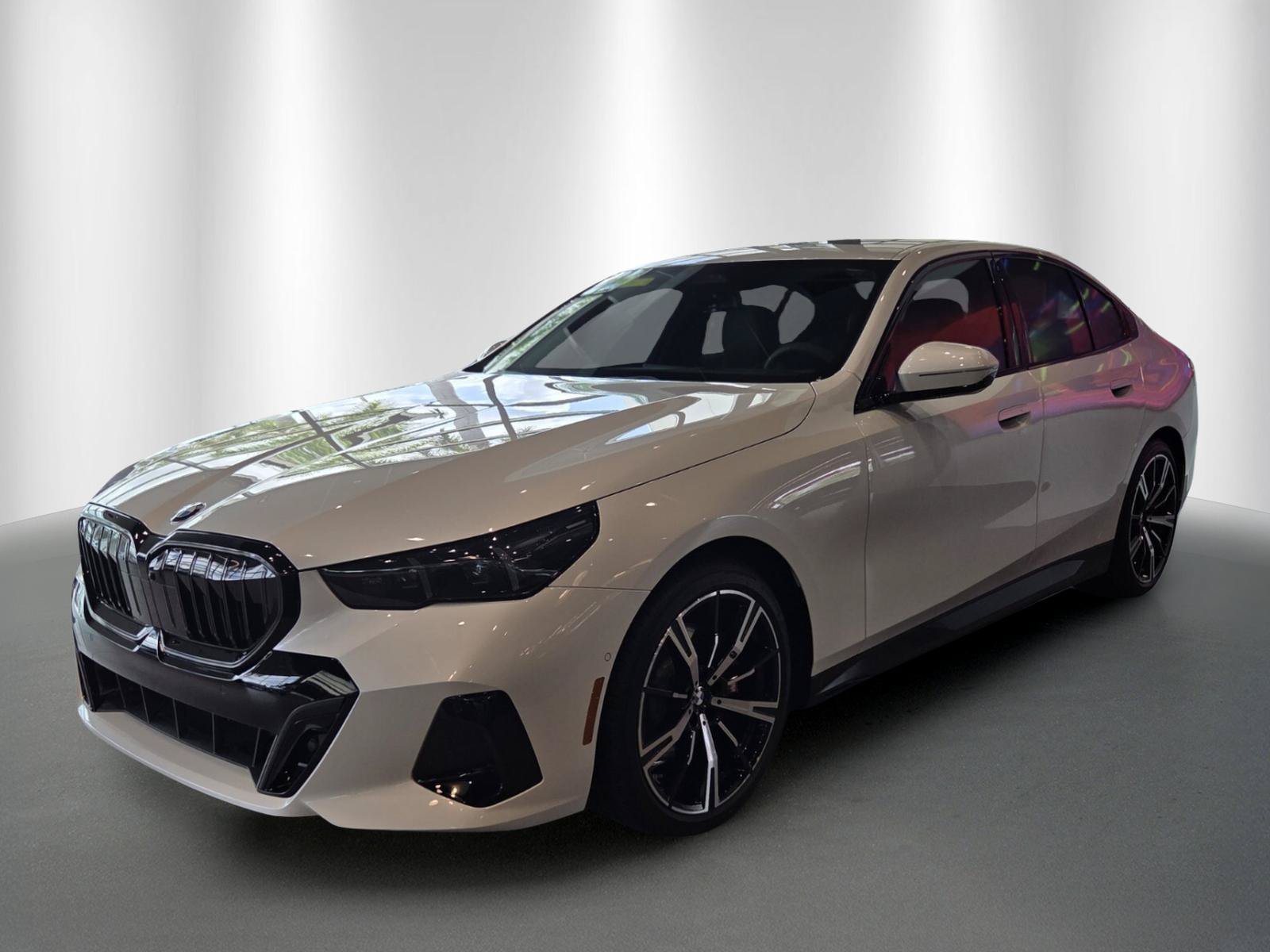 New 2027 BMW 530i xDrive w/ M Sport Package AWD/4WD image 3