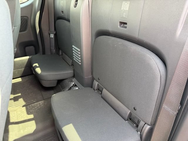 Certified 2025 Nissan Frontier SV RWD image 14