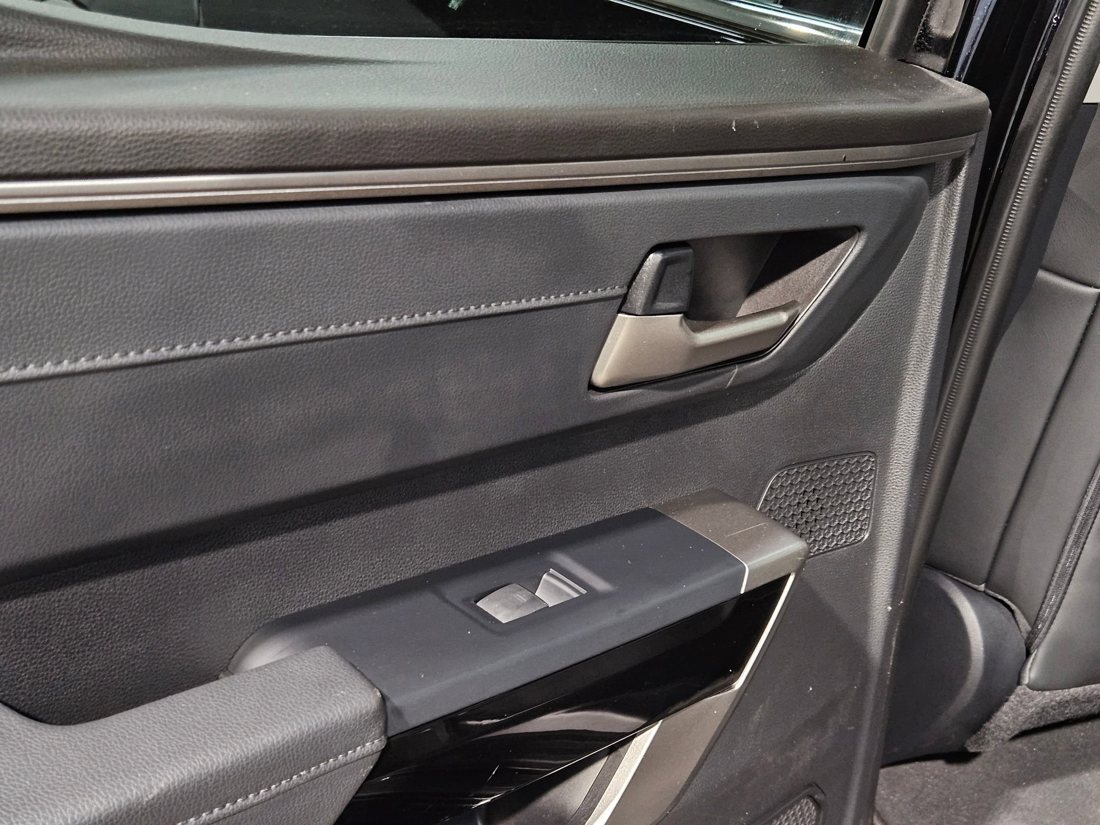 Used 2023 Toyota Tundra Limited w/ Power Package image 36