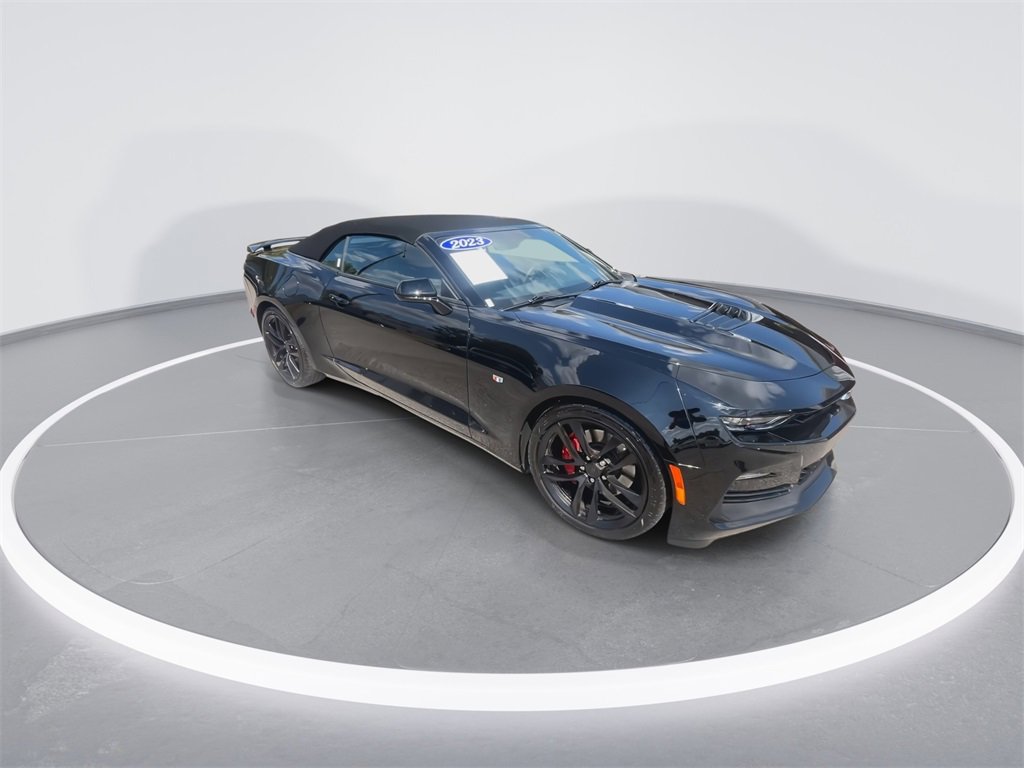 Used 2023 Chevrolet Camaro SS video 2