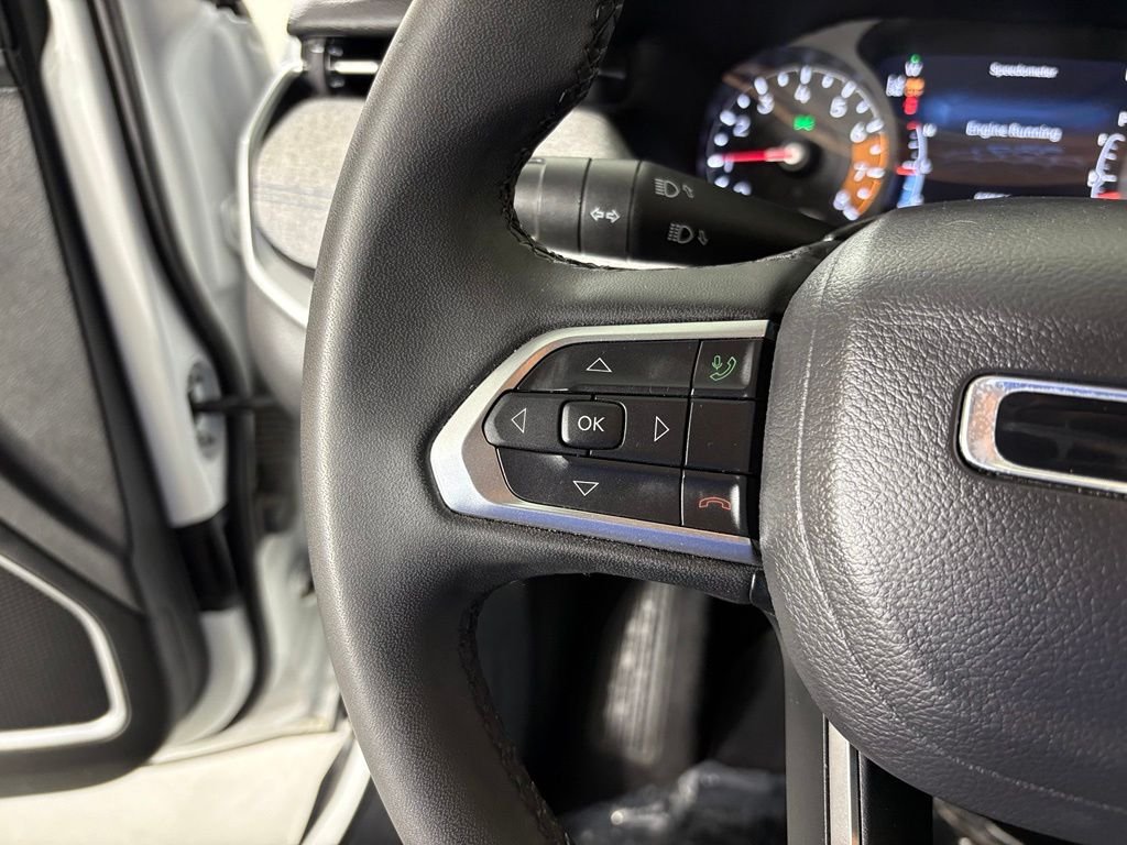 Used 2024 Jeep Compass Latitude AWD/4WD image 18