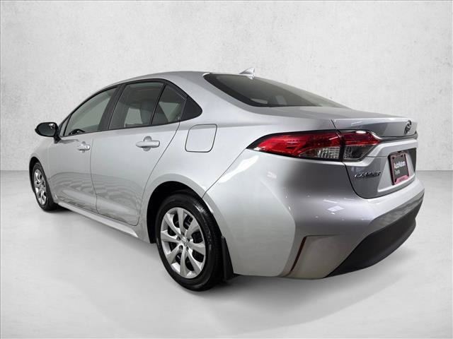 Used 2026 Toyota Corolla LE FWD image 5