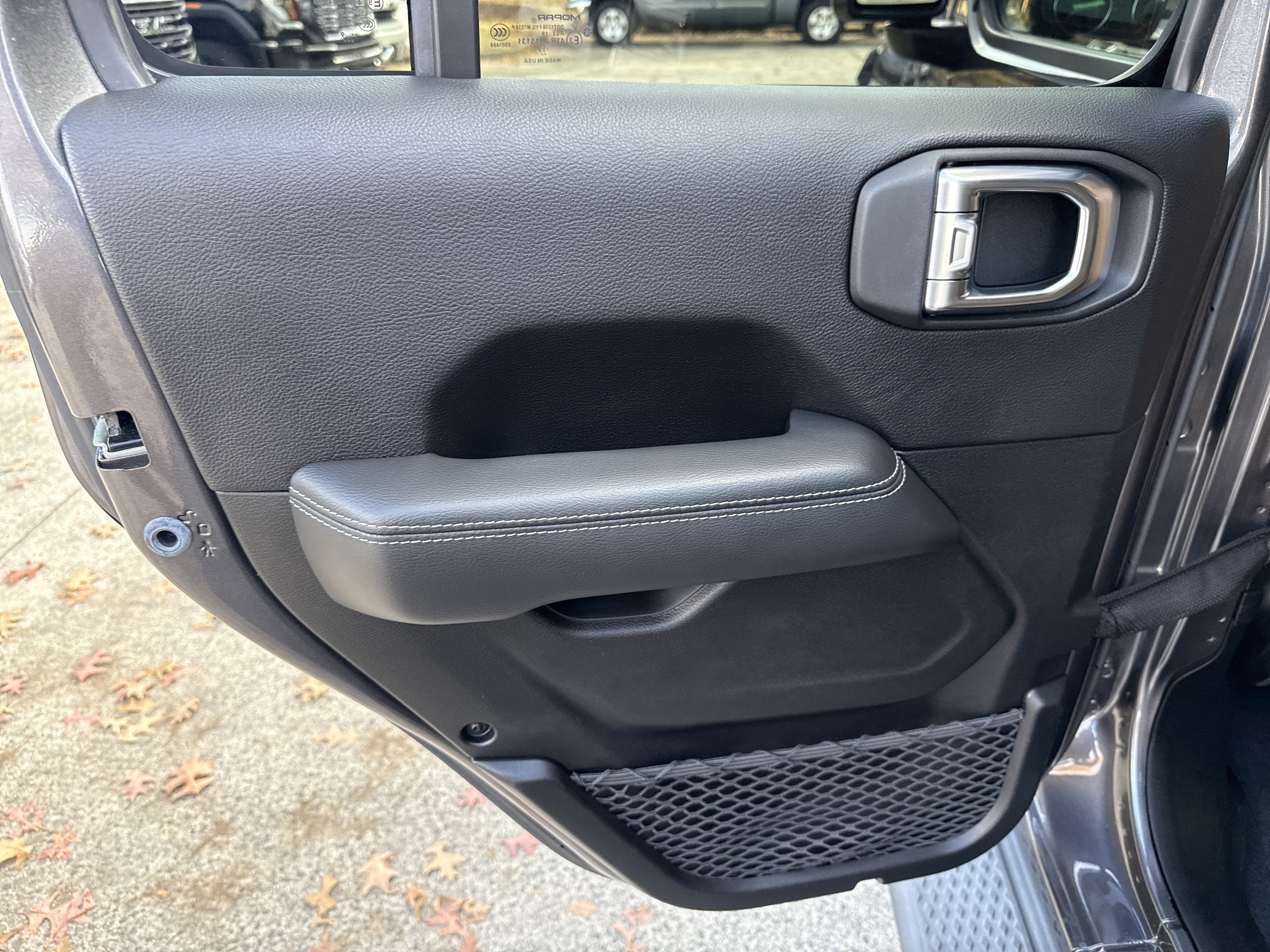 Used 2020 Jeep Gladiator Overland w/ Safety Group image 23