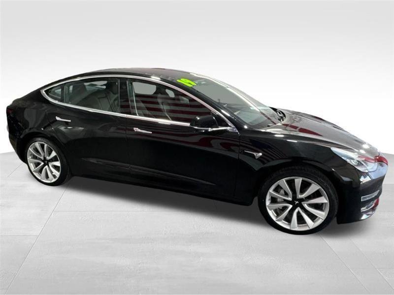 Used 2019 Tesla Model 3 Long Range RWD image 4
