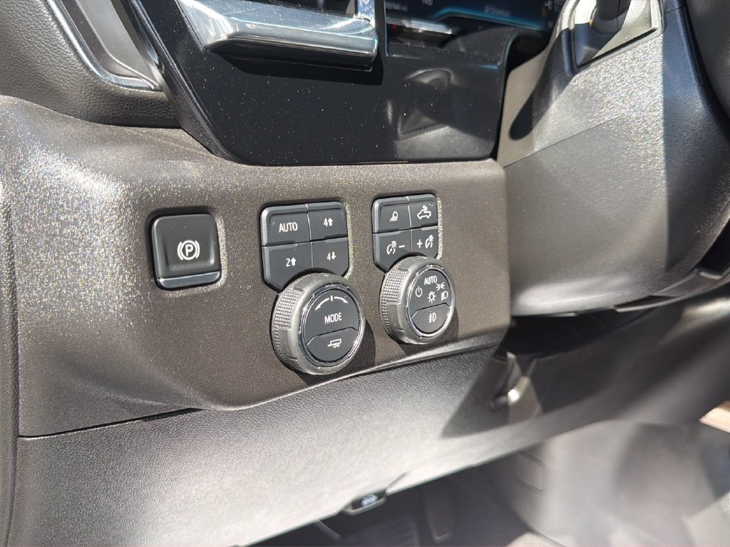 Used 2025 Chevrolet Silverado 2500 LT w/ All Star Edition AWD/4WD image 20