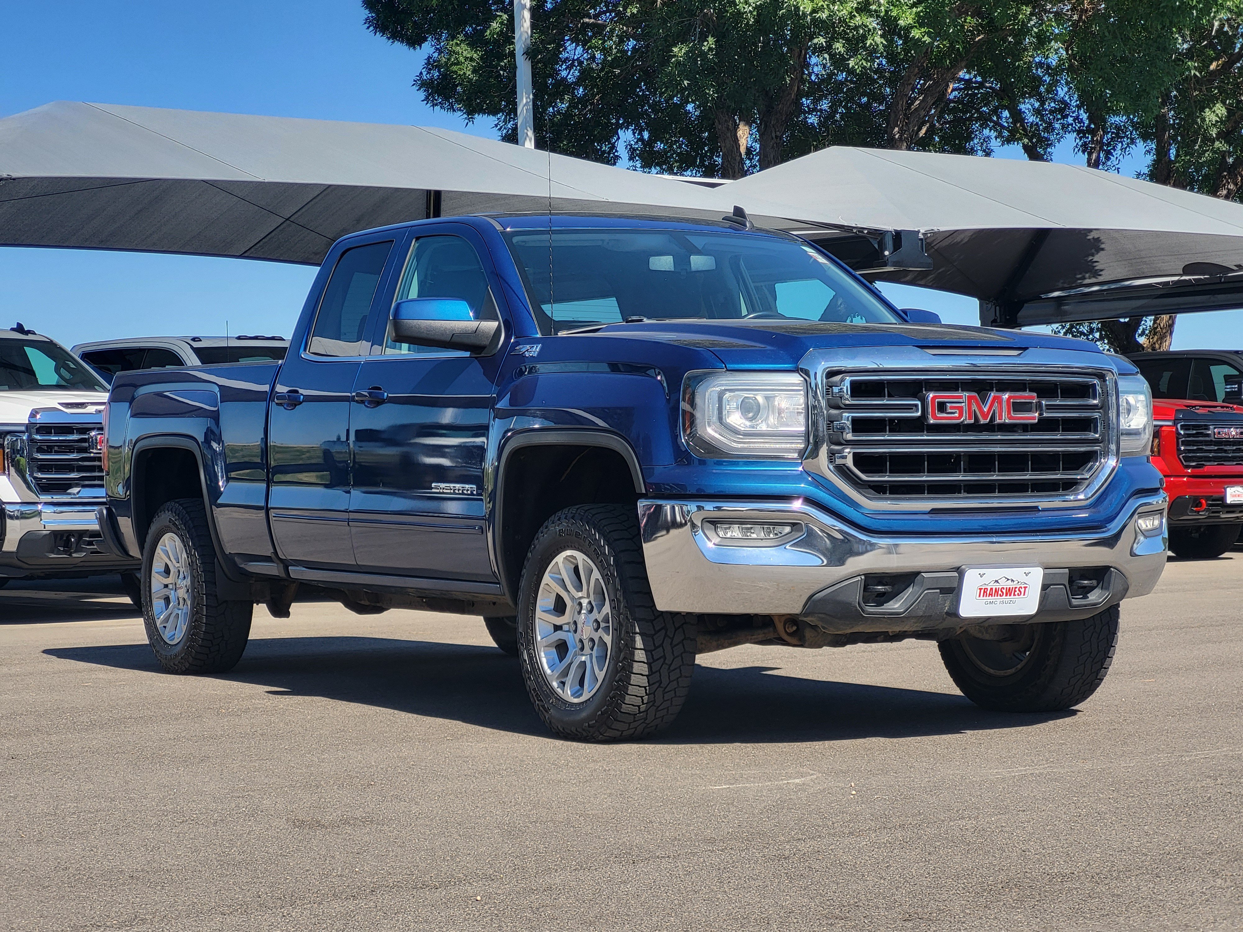 Certified 2018 GMC Sierra 1500 SLE w/ SLE Value Package AWD/4WD image 3
