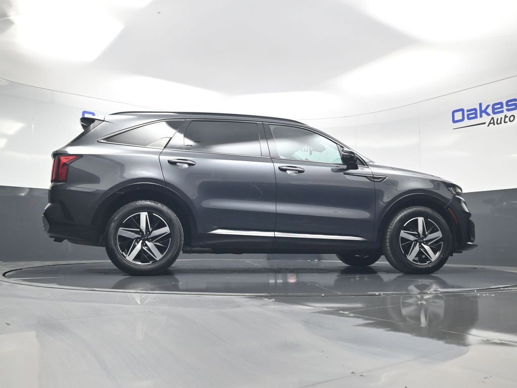 Certified 2021 Kia Sorento EX w/ Panoramic Sunroof Package FWD image 49