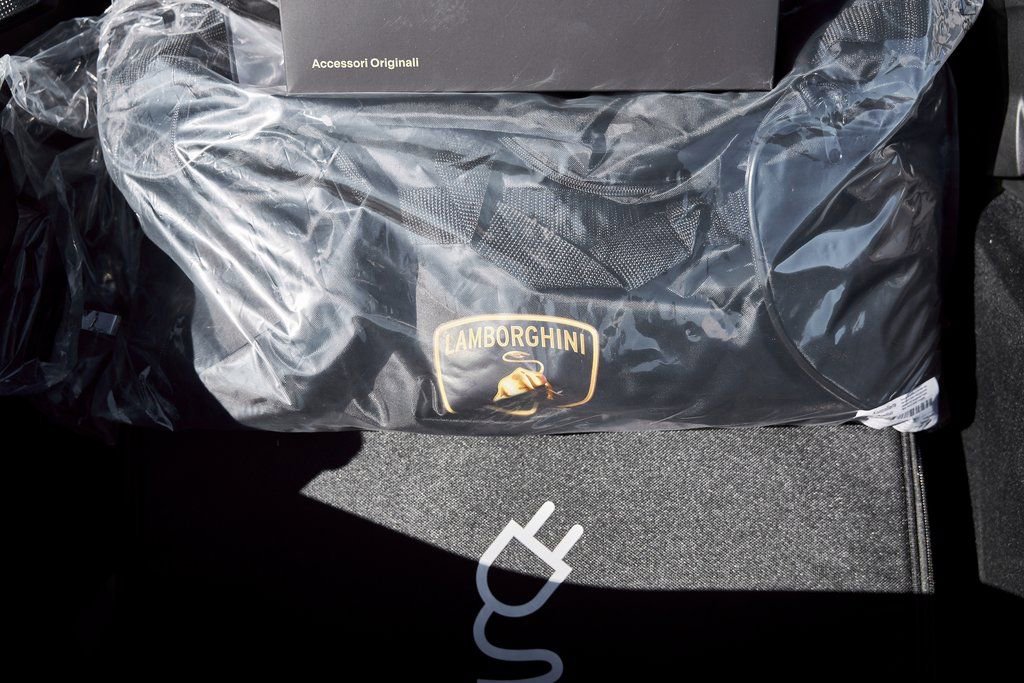 Used 2025 Lamborghini Revuelto AWD/4WD image 20