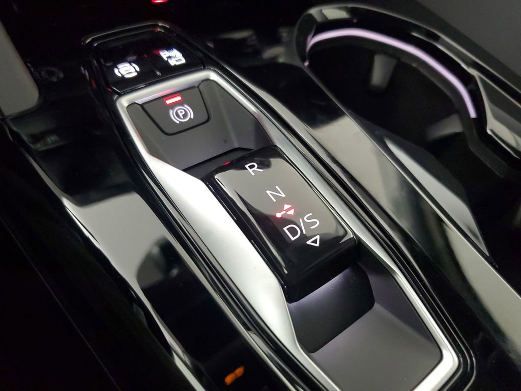 New 2025 Audi Q5 Premium Plus image 32