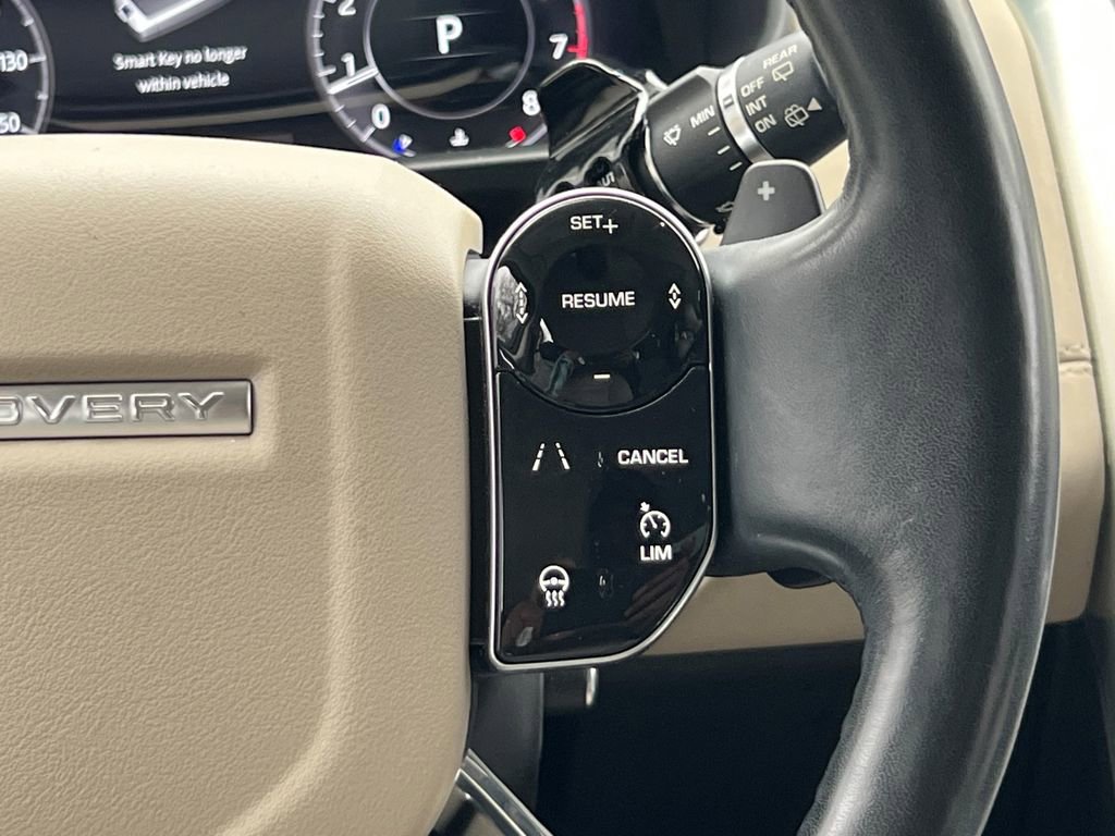 Used 2019 Land Rover Discovery HSE image 31