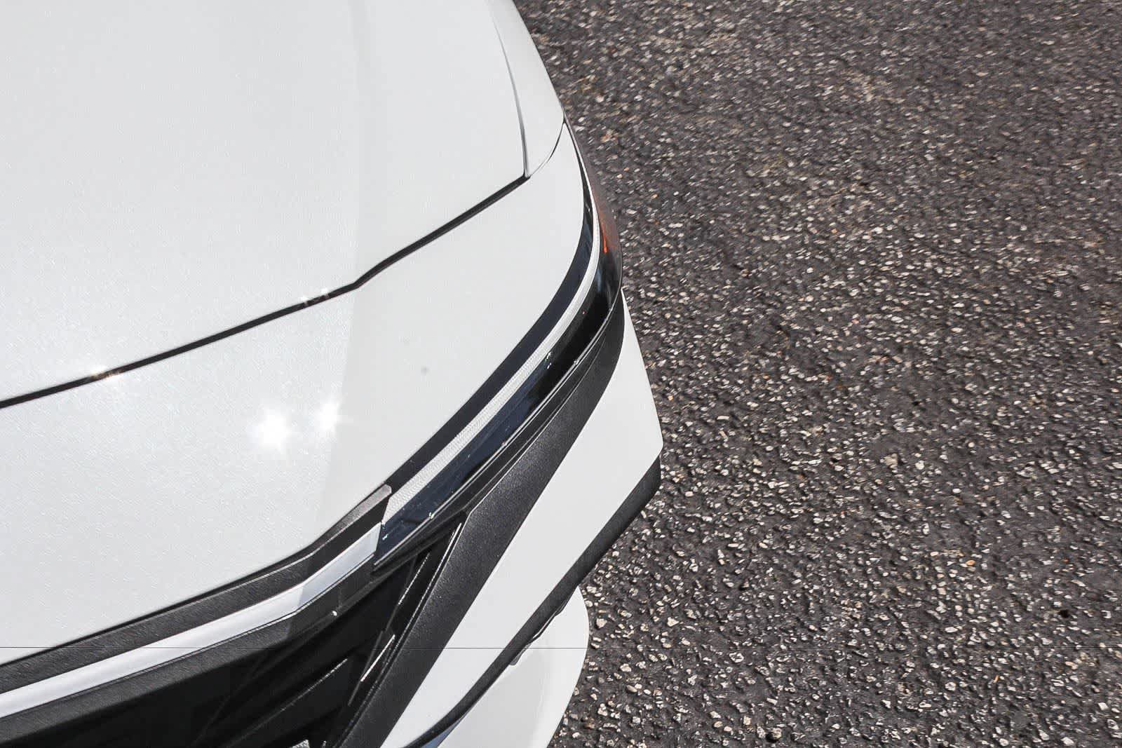 Certified 2025 Hyundai Elantra SEL FWD image 13