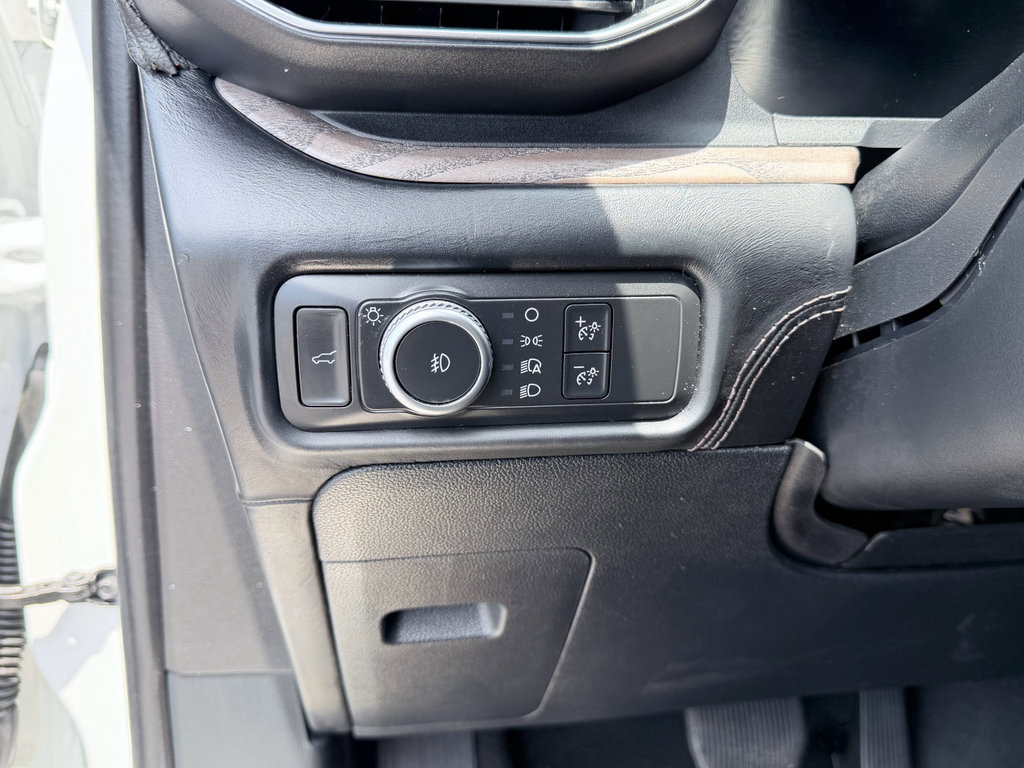 Used 2021 Ford Explorer Platinum w/ Equipment Group 601A AWD/4WD image 13