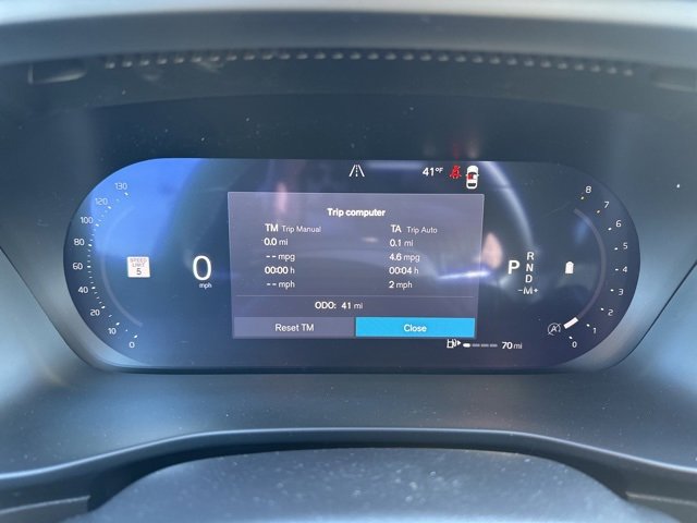 New 2026 Volvo XC40 B5 Ultra w/ Climate Package image 16