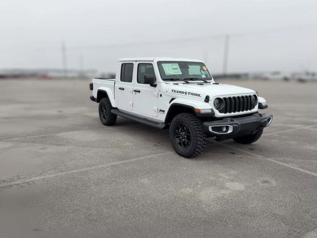 New 2026 Jeep Gladiator Sport image 16