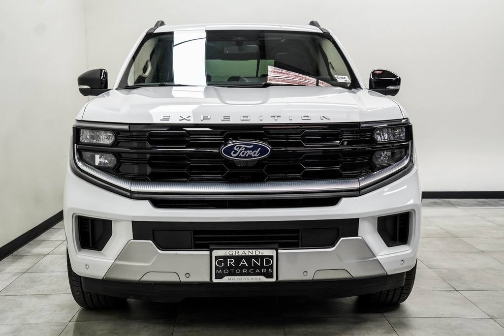 Used 2025 Ford Expedition Platinum AWD/4WD image 7