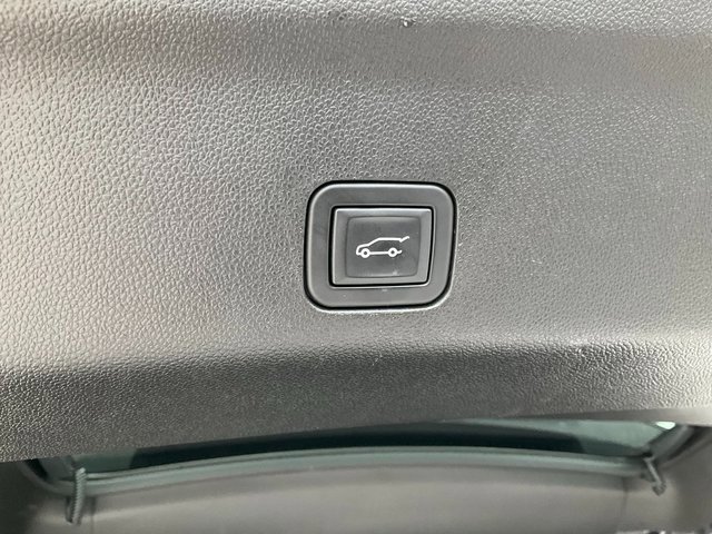 Used 2023 Chevrolet Tahoe Premier image 18