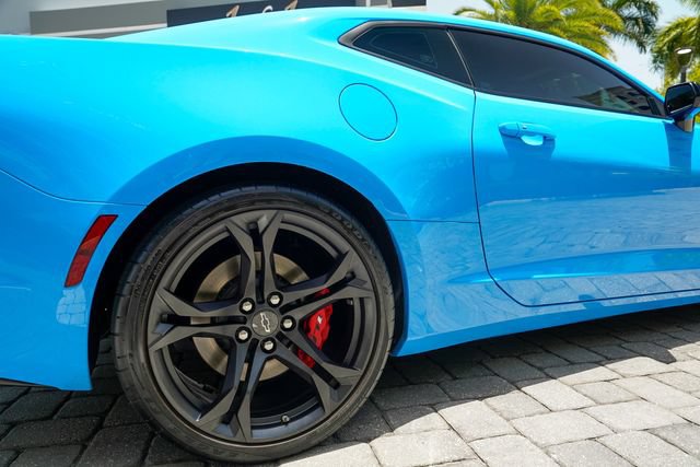 Used 2022 Chevrolet Camaro SS RWD image 30