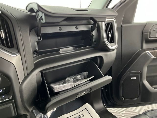 Used 2021 GMC Sierra 1500 Denali w/ Denali Ultimate Package AWD/4WD image 36
