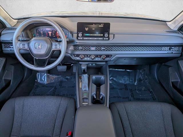 Used 2023 Honda Accord EX image 18
