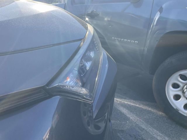 Used 2019 Toyota RAV4 LE image 5