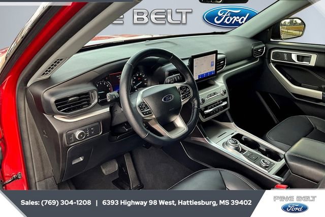 Used 2022 Ford Explorer XLT w/ Equipment Group 202A image 12