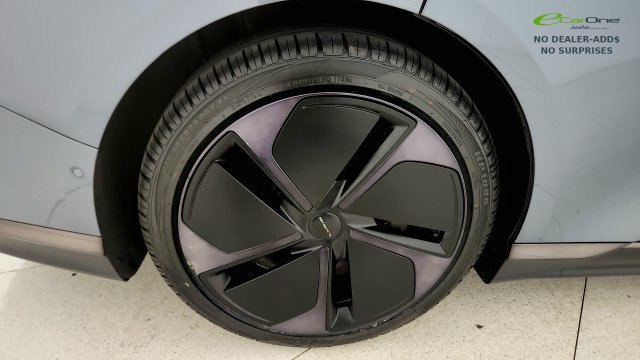 Used 2025 Lucid Air Pure RWD image 84