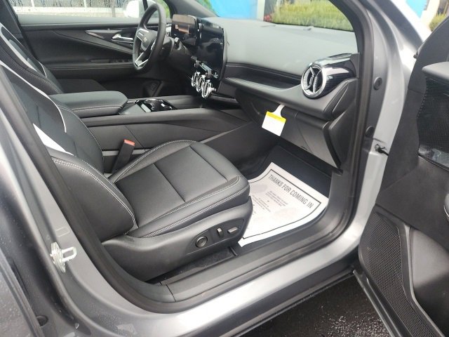 New 2025 Chevrolet Blazer EV LT image 9