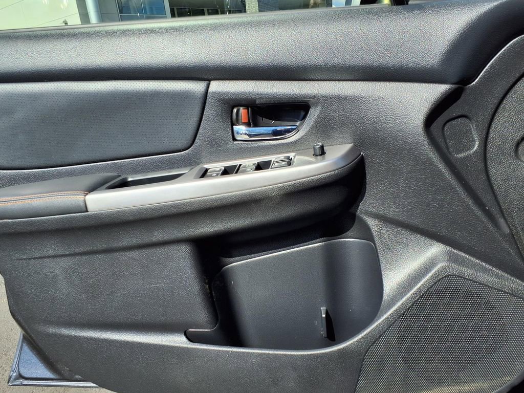 Used 2017 Subaru Crosstrek 2.0i Limited image 27