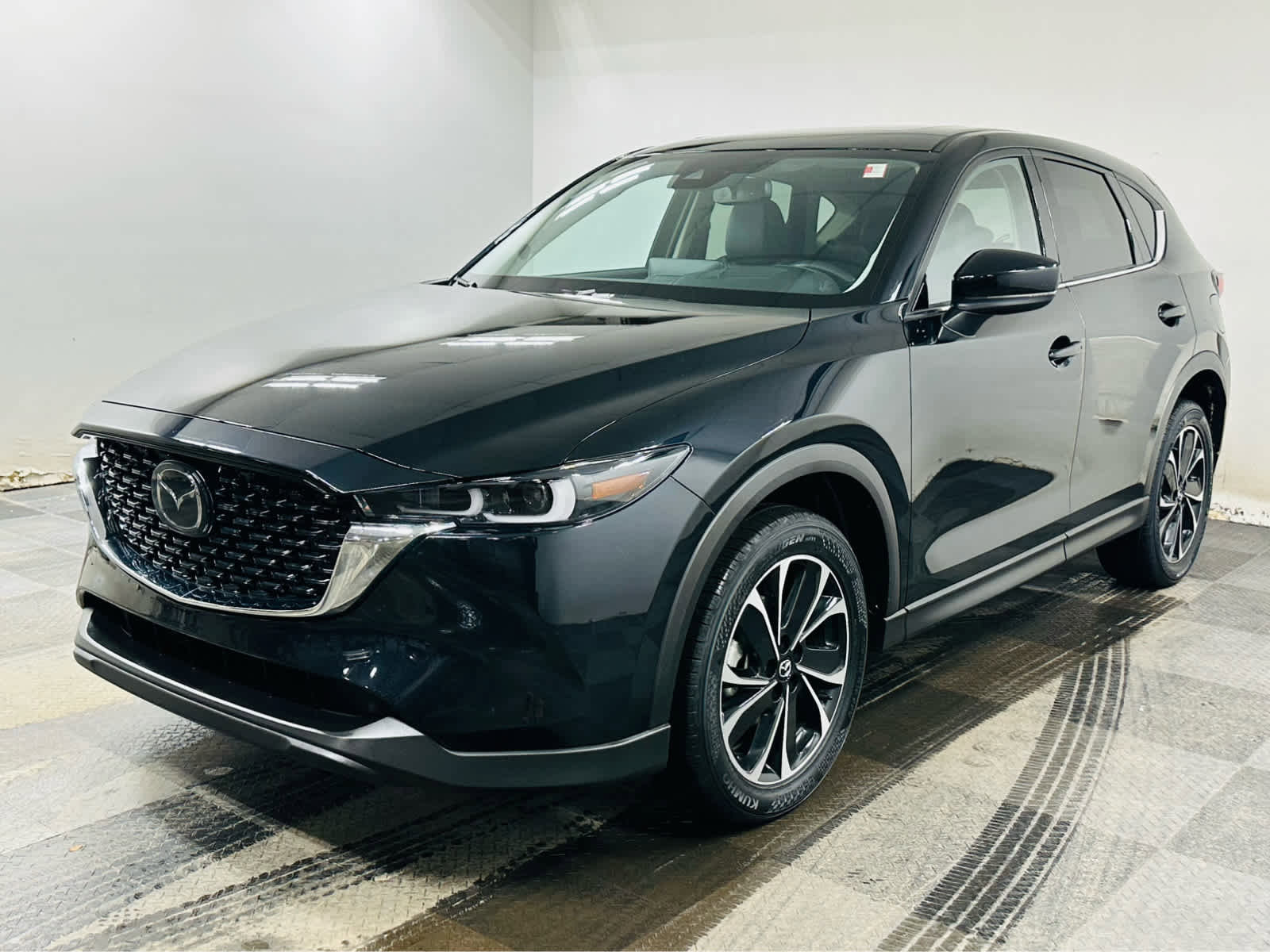 Certified 2023 MAZDA CX-5 AWD 2.5 S w/ Premium Plus Pkg image 3