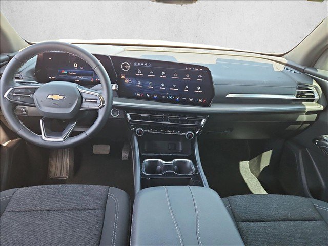 Used 2026 Chevrolet Traverse LT w/ Driver Confidence Package FWD image 23