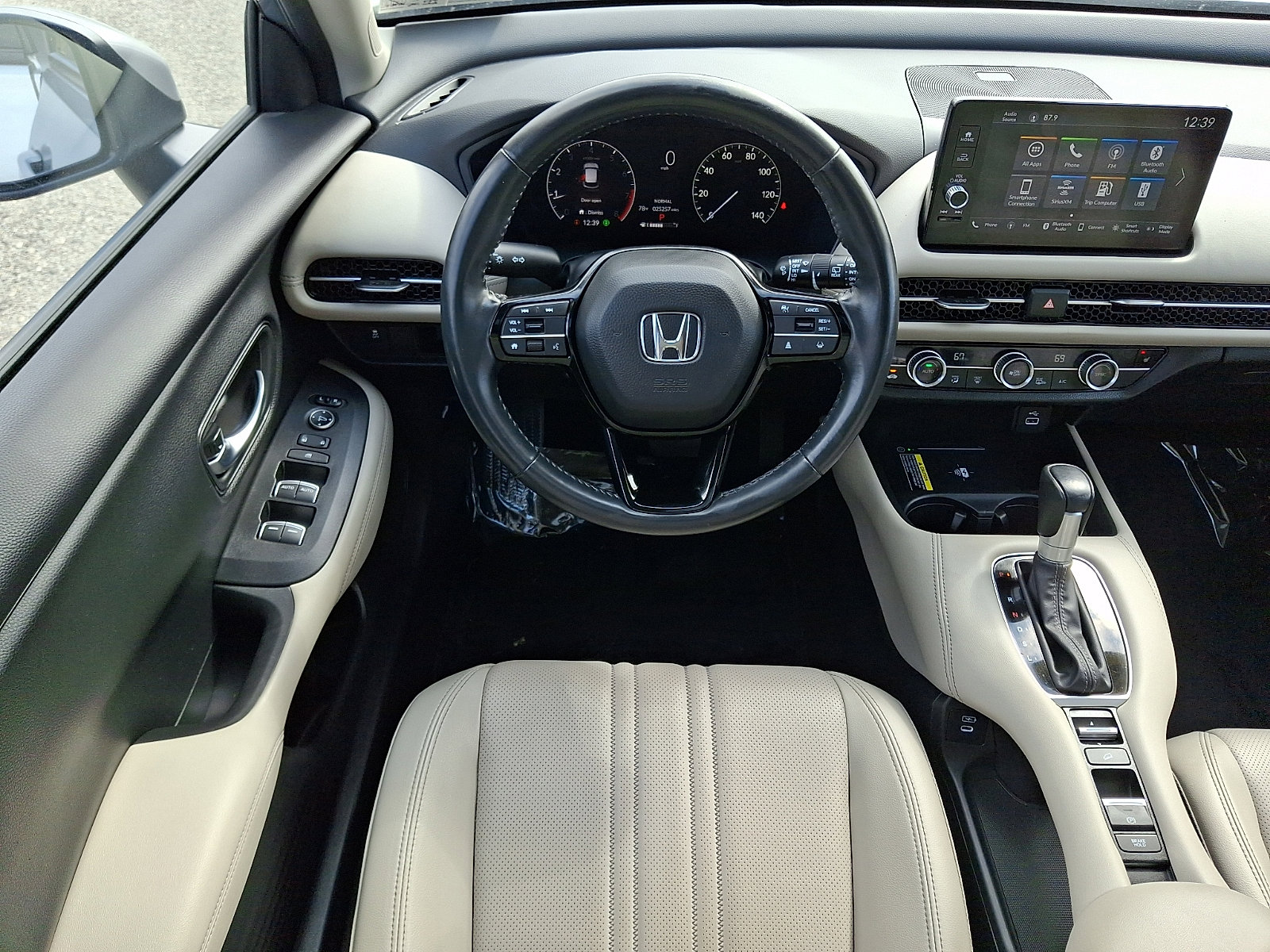 Used 2024 Honda HR-V EX-L image 11