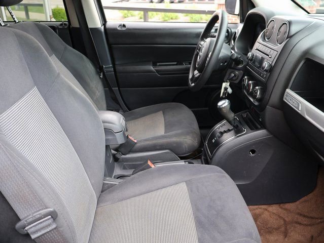 Used 2015 Jeep Compass Sport w/ Power Value Group FWD image 8