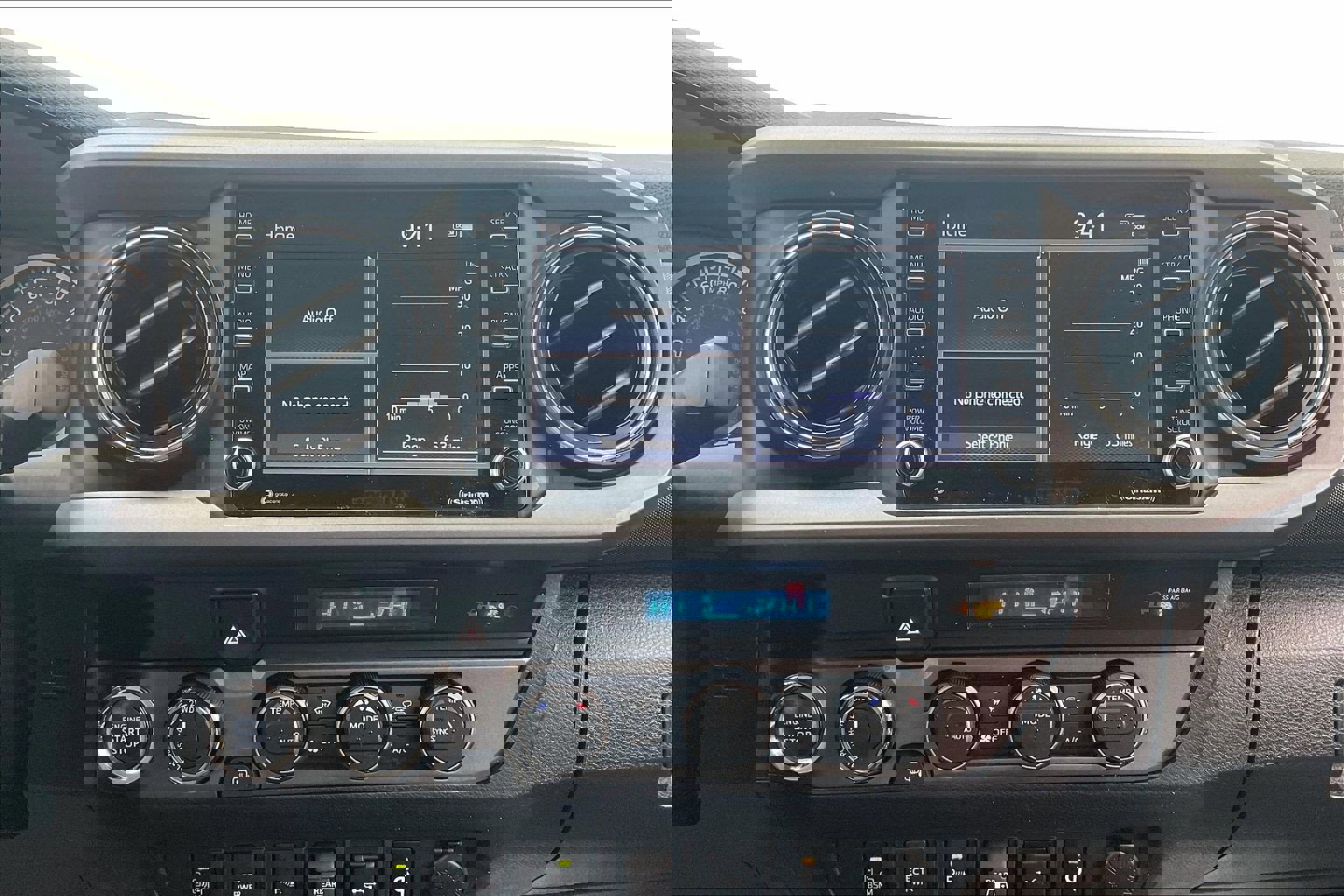 Used 2021 Toyota Tacoma TRD Sport w/ Technology Package image 37