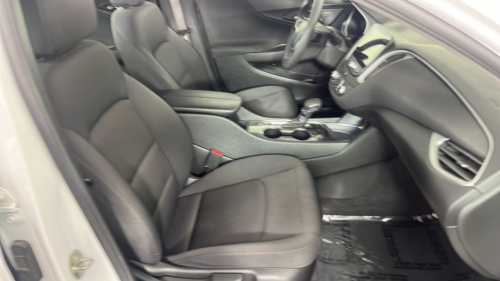 Used 2022 Chevrolet Malibu LT FWD image 22