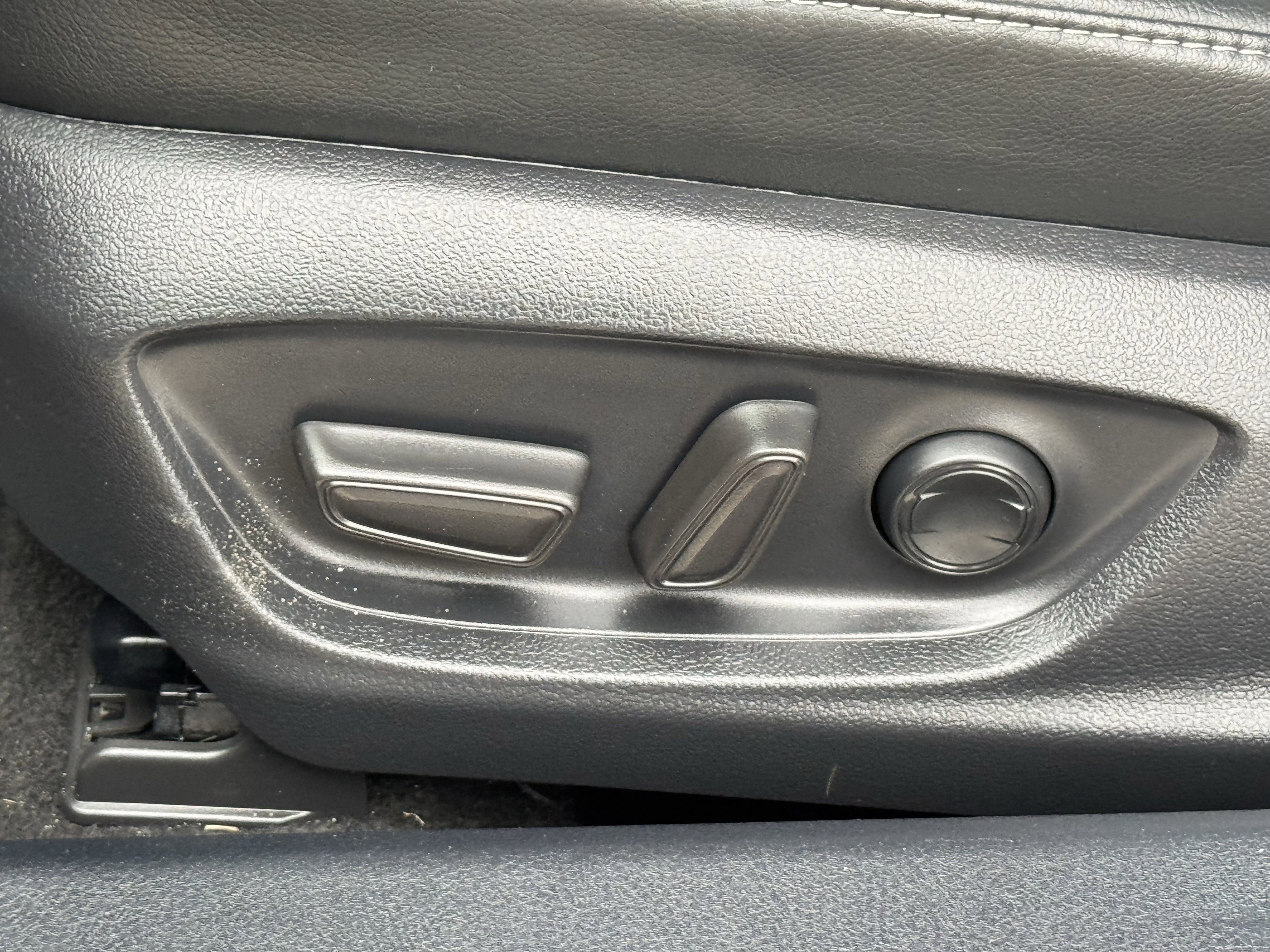 Used 2024 Toyota Camry XSE image 31