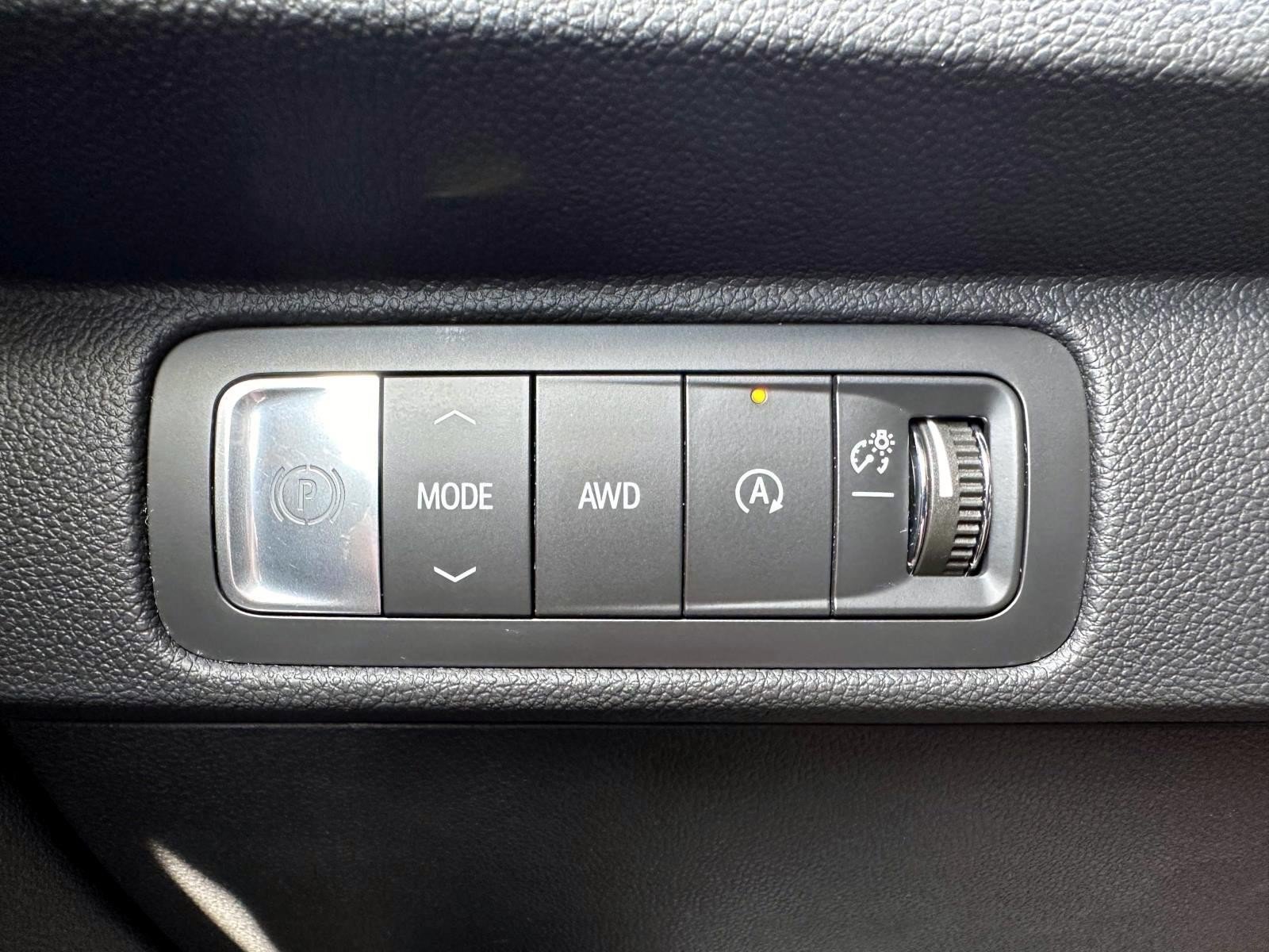 Used 2024 Chevrolet Traverse RS AWD/4WD image 19