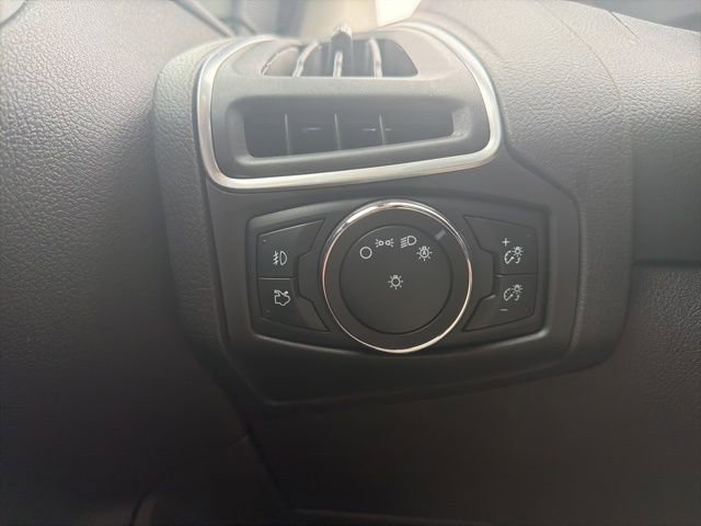 Used 2014 Ford Focus Titanium image 22