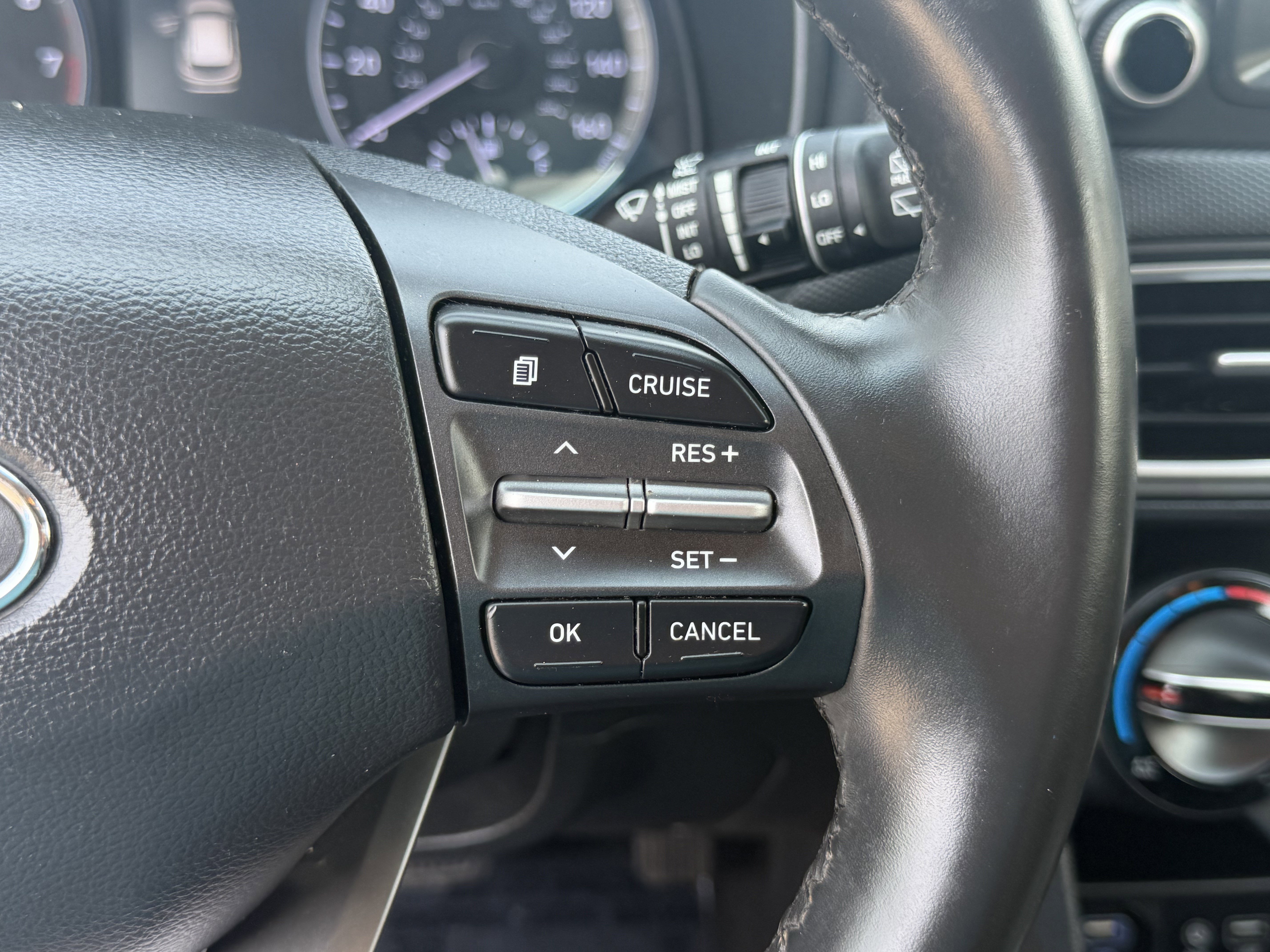 Used 2021 Hyundai Kona SEL Plus w/ Cargo Package FWD image 13