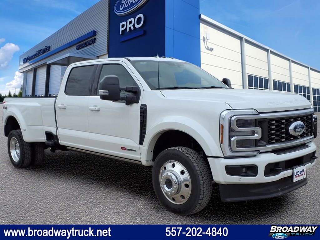 New 2025 Ford F450 Platinum image 1