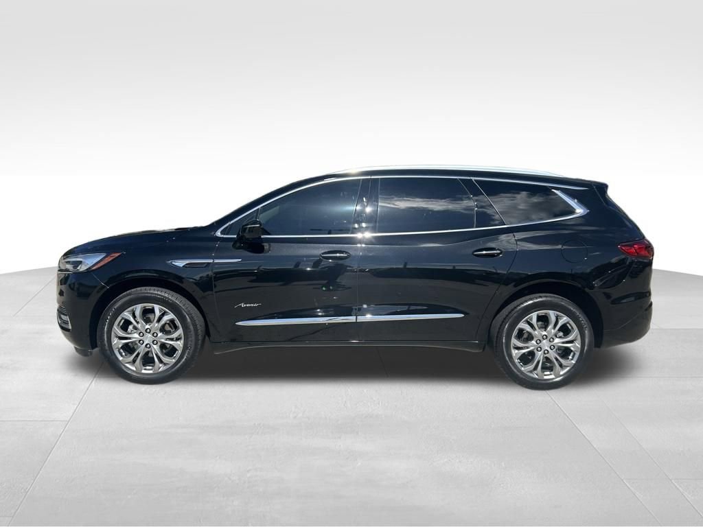 Used 2021 Buick Enclave Avenir w/ Avenir Technology Package FWD image 2