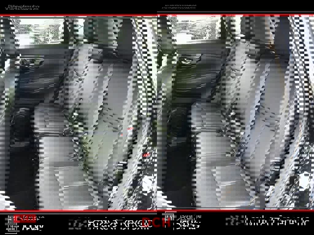 Used 2018 Nissan Rogue SL w/ Premium Package image 19