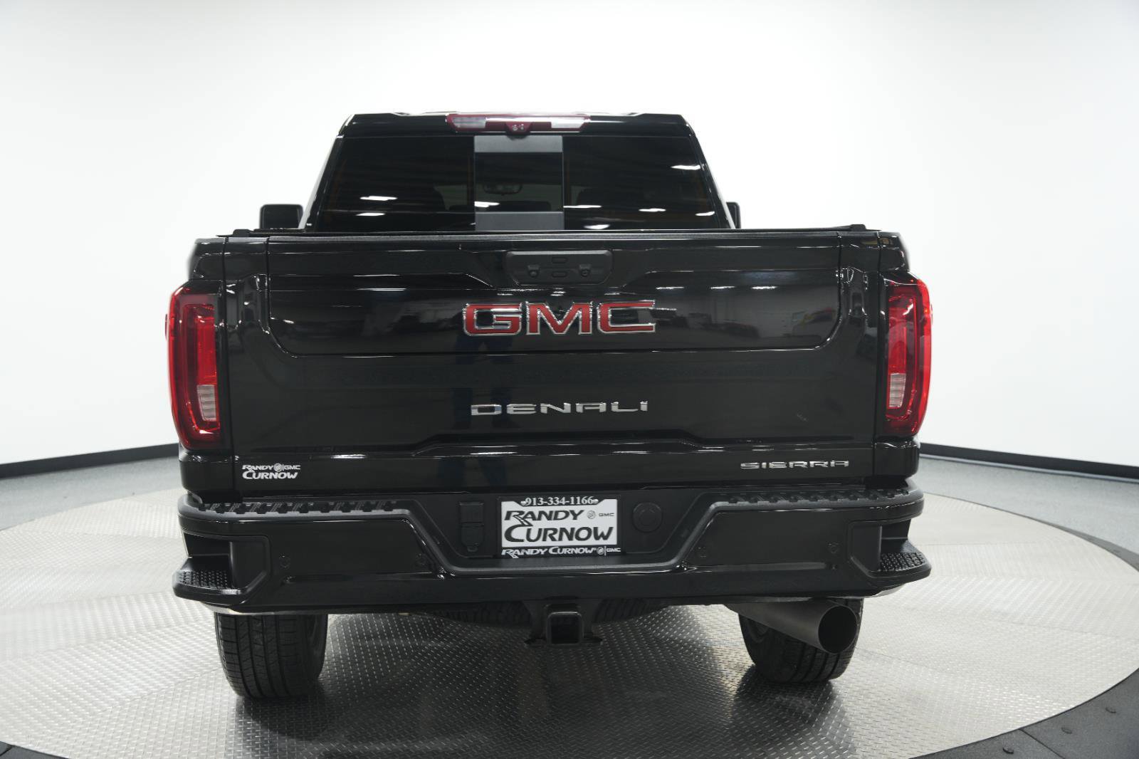 Used 2023 GMC Sierra 2500 Denali w/ Denali Black Diamond Edition image 8