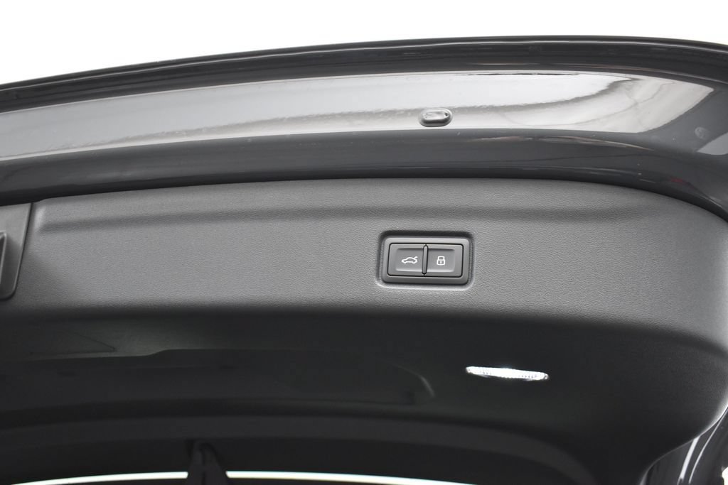 New 2027 Audi Q6 e-tron Premium Plus AWD/4WD image 18