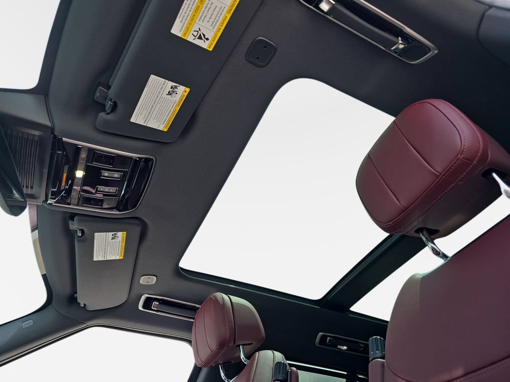 New 2026 Land Rover Range Rover SE AWD/4WD image 32