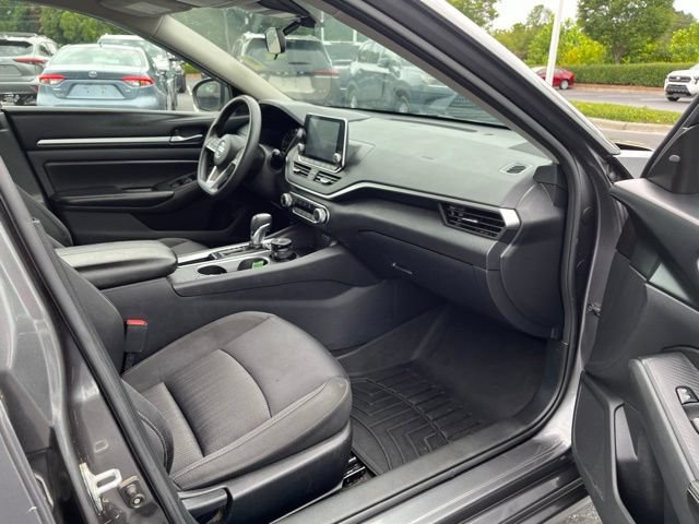 Used 2022 Nissan Altima 2.5 SV FWD image 17