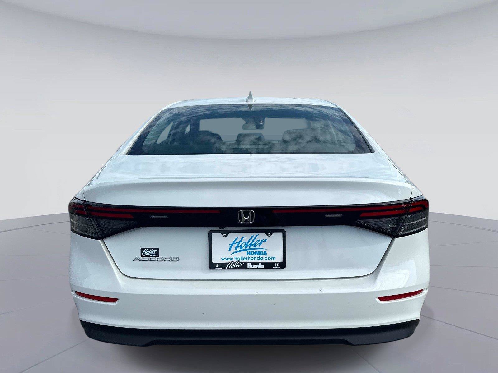 Certified 2024 Honda Accord EX image 5