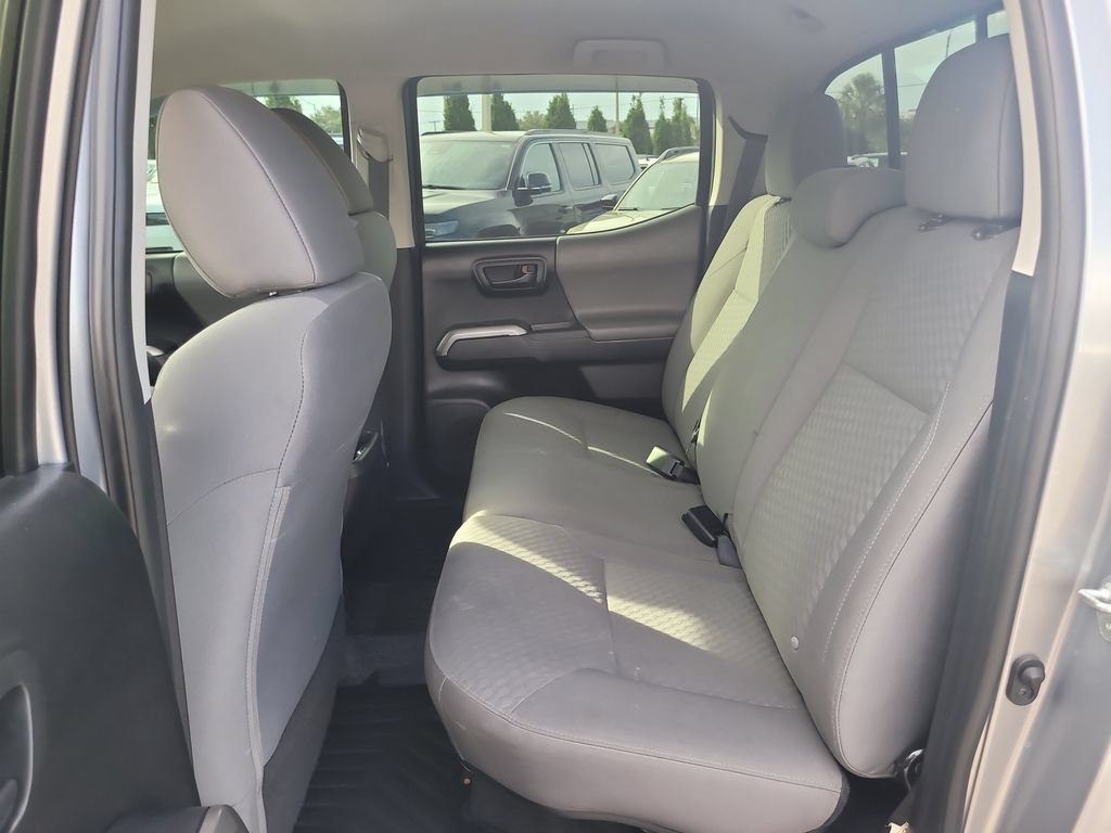 Used 2021 Toyota Tacoma SR5 RWD image 12