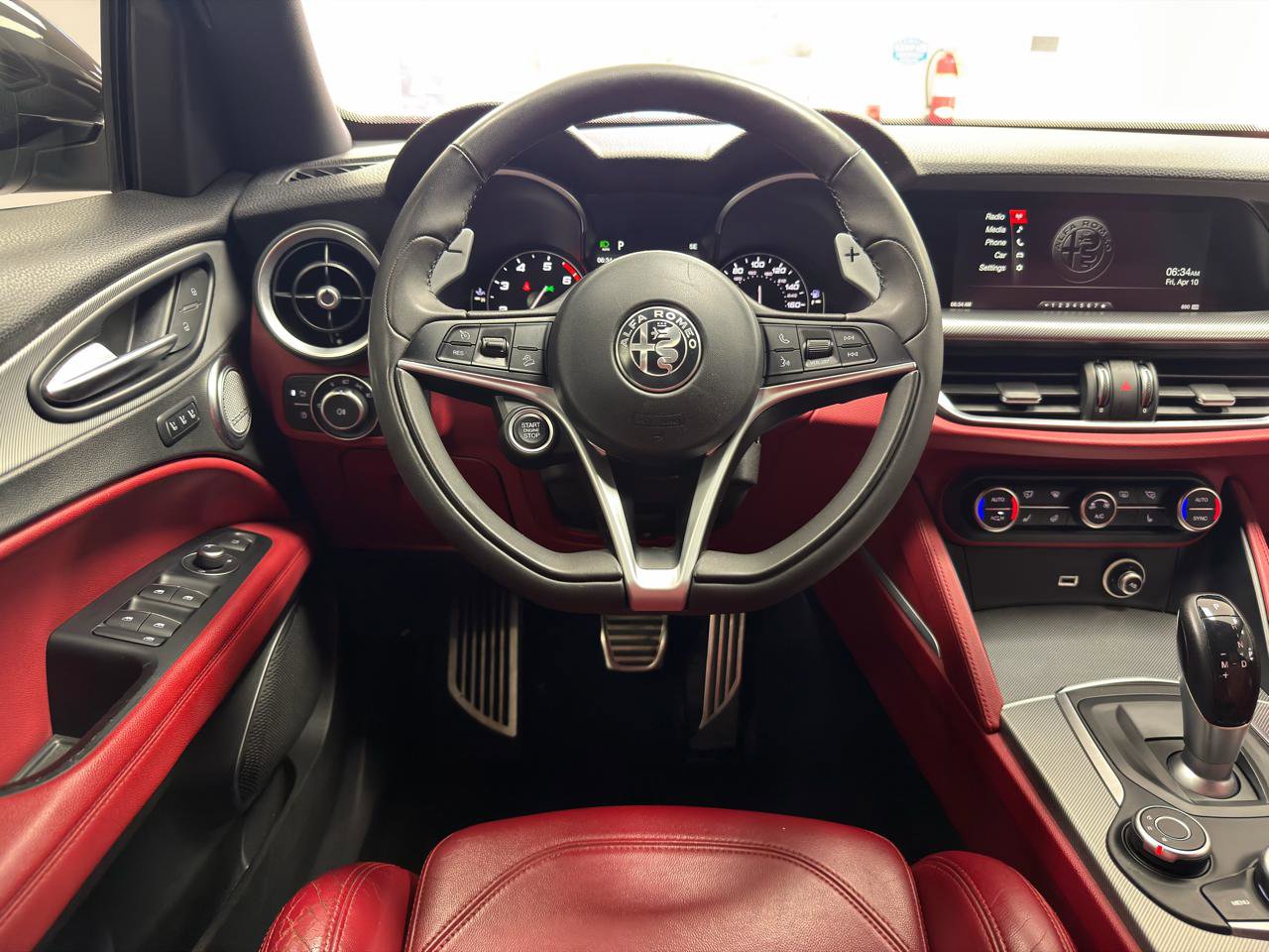 Used 2019 Alfa Romeo Stelvio Ti Sport w/ Quick Order Package 22S Sport AWD/4WD image 28