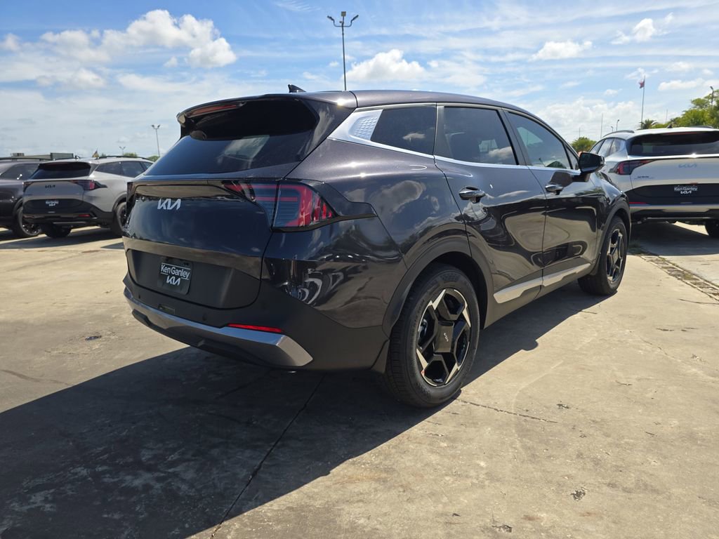 New 2026 Kia Sportage EX image 8