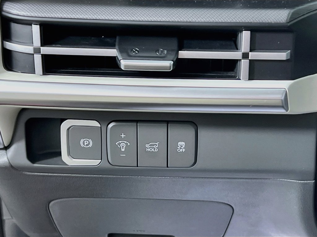 Certified 2026 Hyundai Santa Fe SEL AWD/4WD image 9